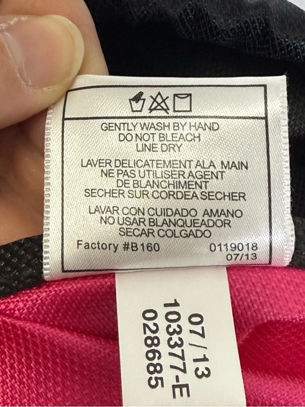 adidas Black and Pink Drawstring Backpack with Front Zip Pocket. Good used cond! - Picture 5 of 5
